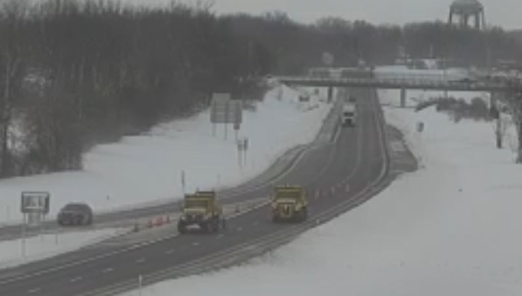 #Traffic: 90 West is CLOSED from Exit 57 to Exit 60 in #Hamburg because of a crash. All traffic is forced to exit. 
#TrafficAlert #Buffalo #BuffaloTraffic #NYSThruway 
<a href="/937WBLK/">Power 93.7 WBLK</a> <a href="/New961Buffalo/">The New 96.1</a> <a href="/1065WYRK/">106.5 WYRK</a> <a href="/929WBUF/">92.9 WBUF</a>