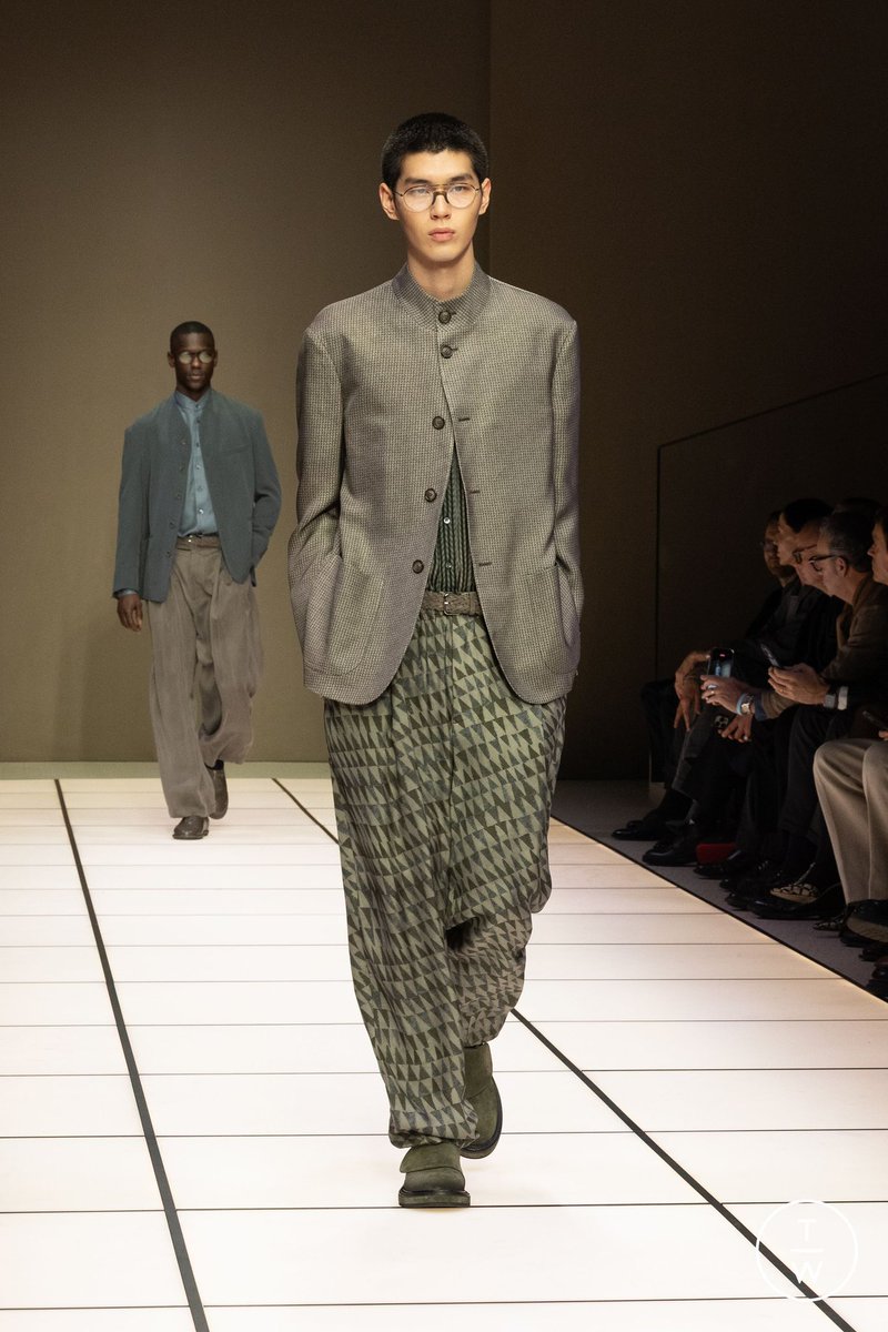 LAVIDAPRADA's tweet photo. giorgio armani menswear aw26 https://t.co/nMM6JiqOWn