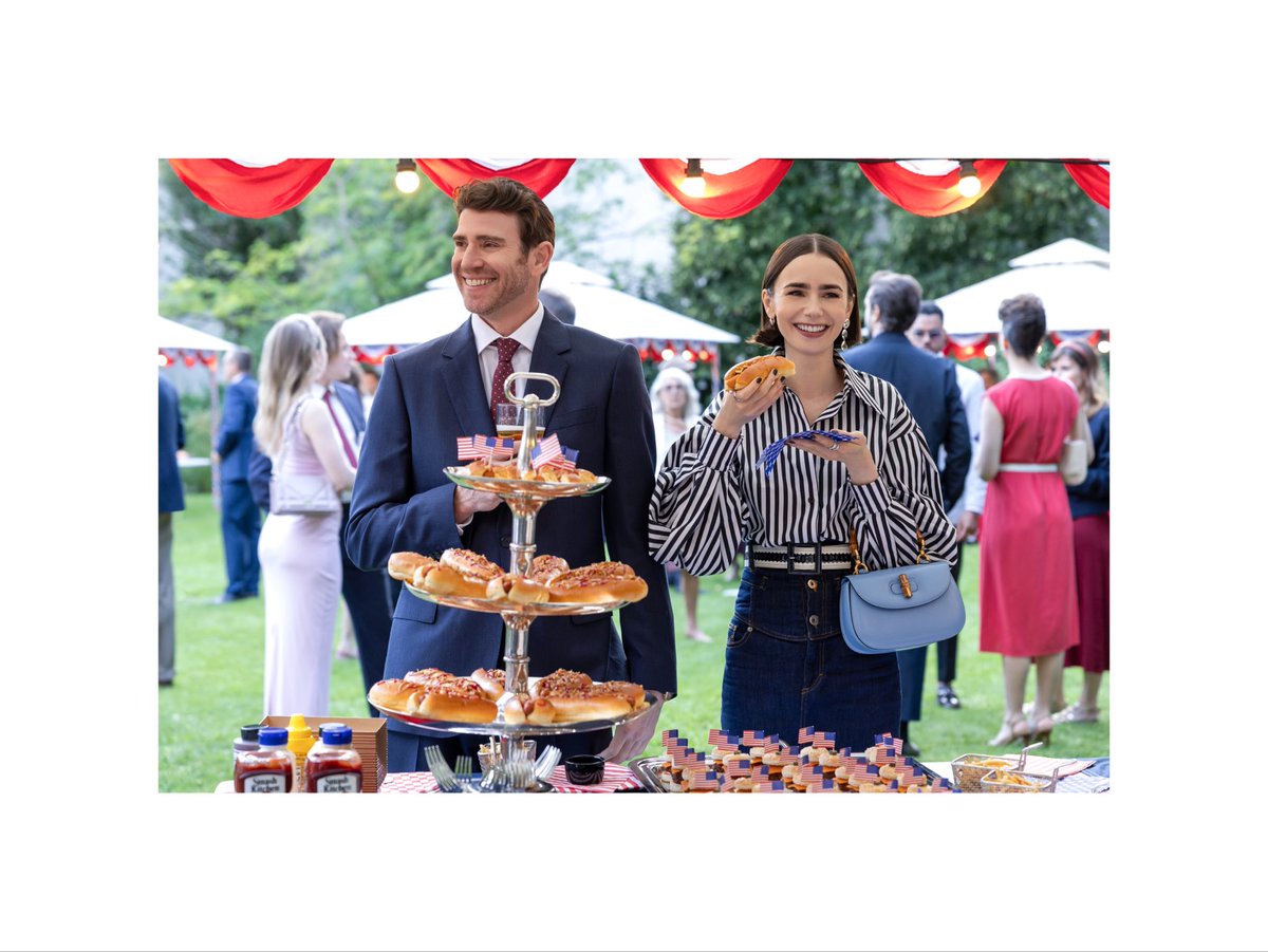 Ravie d’avoir travaillé sur la saison 5 d’ « Emily in Paris » ! 📸 Moi 😀