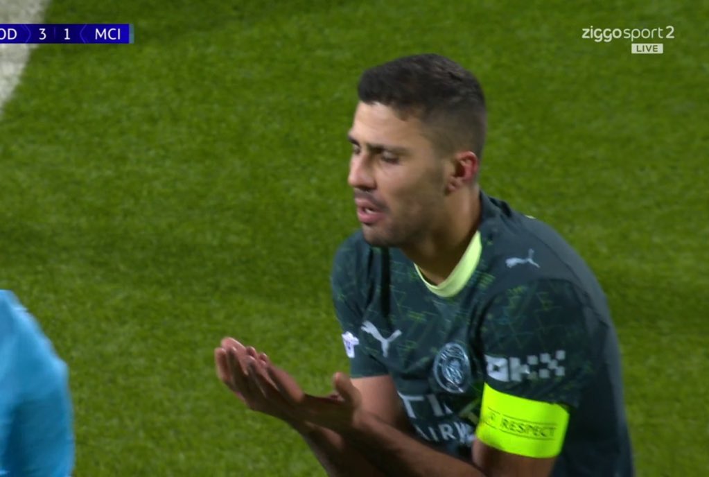 theberneese's tweet image. Rodri lost the ball that led to Bodo Glimt’s 3rd goal

And now two yellow cards in 1 min😭