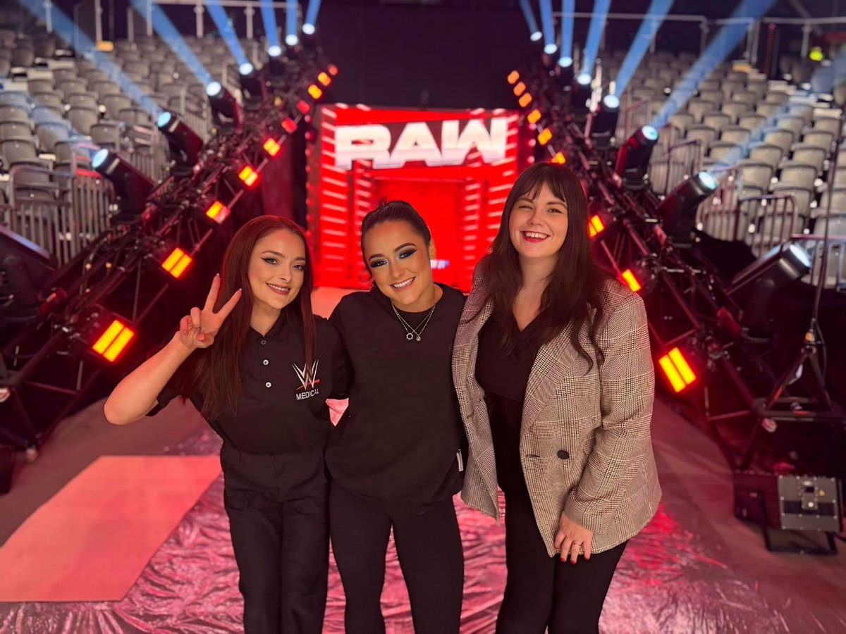 DebbieKeitel's tweet photo. Monday Night Raw Belfast ‼️
Thank you for having me @WWE ❤️☕️ For one night only the iconic trio was back together ❤️🇮🇪 Until next time...  ✈️🇯🇵 https://t.co/nQg5pIcFCE