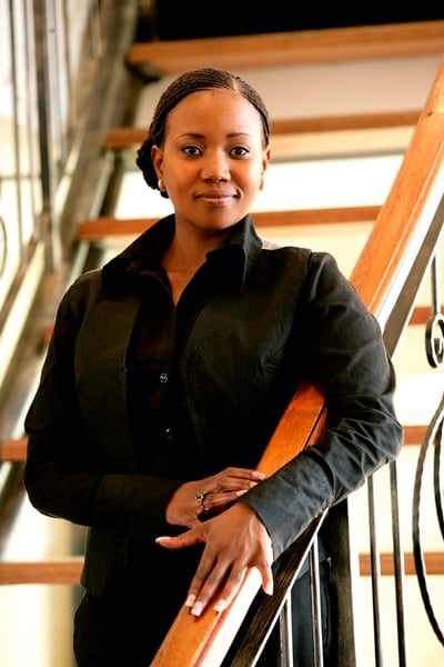 Khanyi_Magubane's tweet image. Remembering my dearest sister, actress, poet, singer and motivational speaker Lesego Motsepe, who passed away 12 years ago on this day, 20 January 2014. A proud African Queen who always walked tall! Gone but never forgotten. 💞