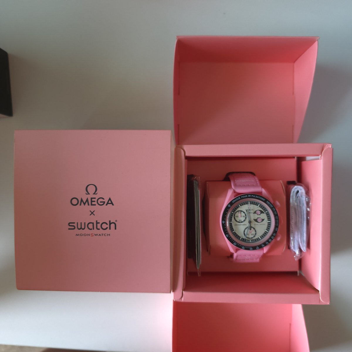 กิจที่41มาคะ สปซใจดีฝากแจกนาฬิกาตามภาพ1/1คน
กติกา คอมเม้นรี+กดใจ+โควท+ห้ามก้อปข้อความมาวาง หรือใส่แต่อิโมจิ สุ่มตอน1m(ทางบ้านบูสจะอัพเดท)
LV WITH BAMBAM IN PARIS
#BamBamxLVMenFW26