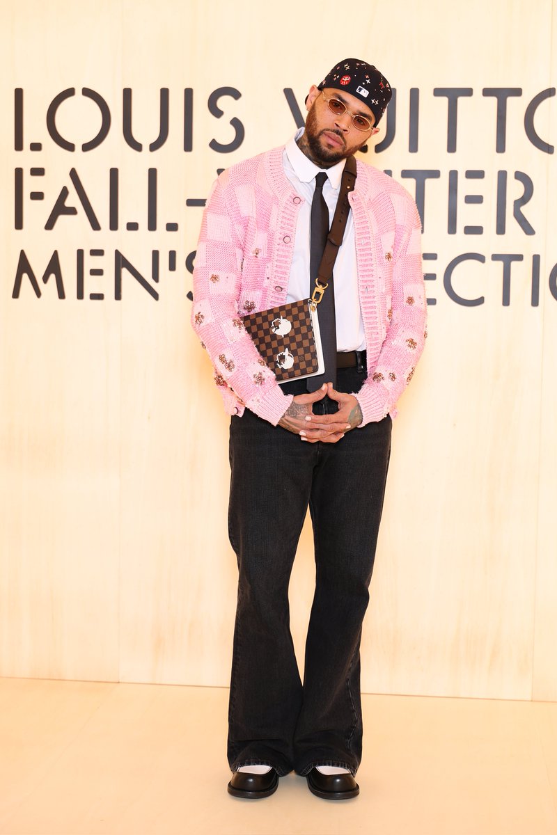 lavoirmagazine's tweet photo. Chris Brown attends the Louis Vuitton Men’s Fall/Winter 2026 show at Paris Fashion Week. https://t.co/xEr5fvWXtf