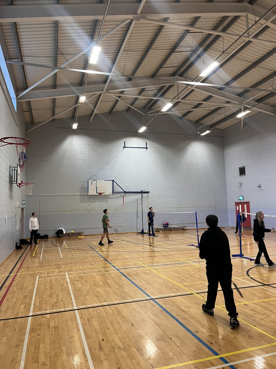 LochendHighPEDept tweet media