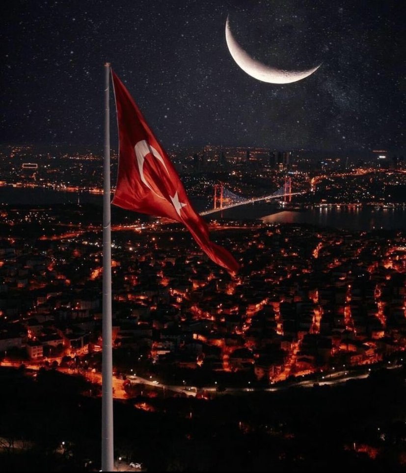 AlcinHatun's tweet photo. #BayrakNamustur
Sana benim gözümle bakmayanın
Mezarını kazacağım!!!
Seni selâmlamadan uçan kuşun
Yuvasını bozacağım… https://t.co/Ltv8R7iRfl