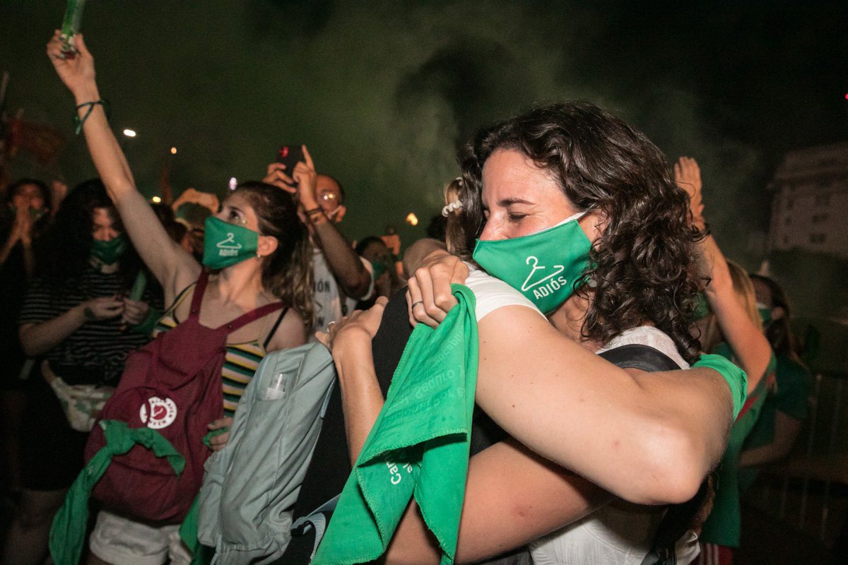 GETTING READY        TO MAKE HISTORY