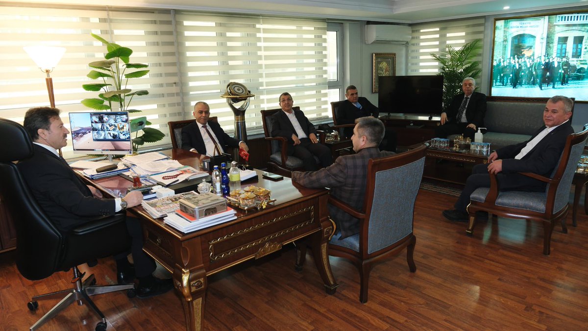 MehmetYiginer's tweet image. Yönetim Kurulu Üyelerimiz; Yozgat ESOB Başkanımız Latif Altın ve Gaziantep ESOB Başkanımız İsmet Özcan ile İstanbul Şoförler Odası Başkanımız Cem Sert’in yanı sıra, gerekli ünvan değişikliklerini yaparak federasyonumuz bünyesine dahil olan Afyonkarahisar Çobanlar Esnaf,…