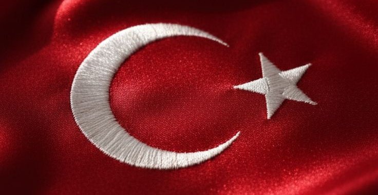 Bayrak namustur, namussuzlar ne bilsin.