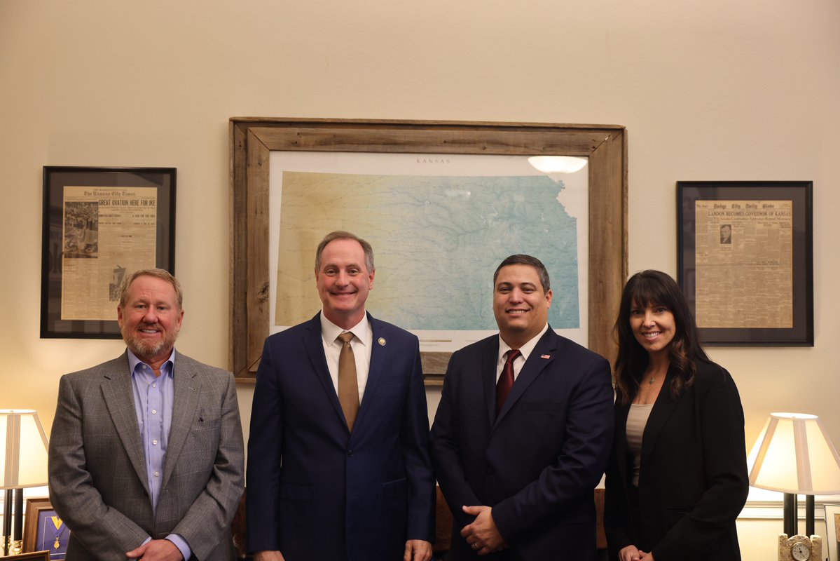 RepMann's tweet image. Reliable water infrastructure is critical to the future of western Kansas communities. I had a good conversation with leaders from the City of Hays about local water priorities and long-term planning to ensure a sustainable supply for families, businesses, and agricultural…