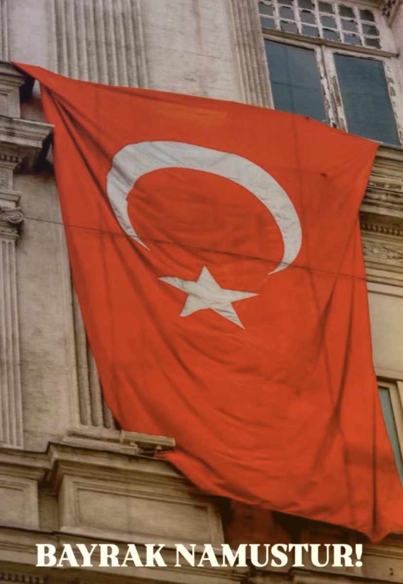 #BayrakNamustur