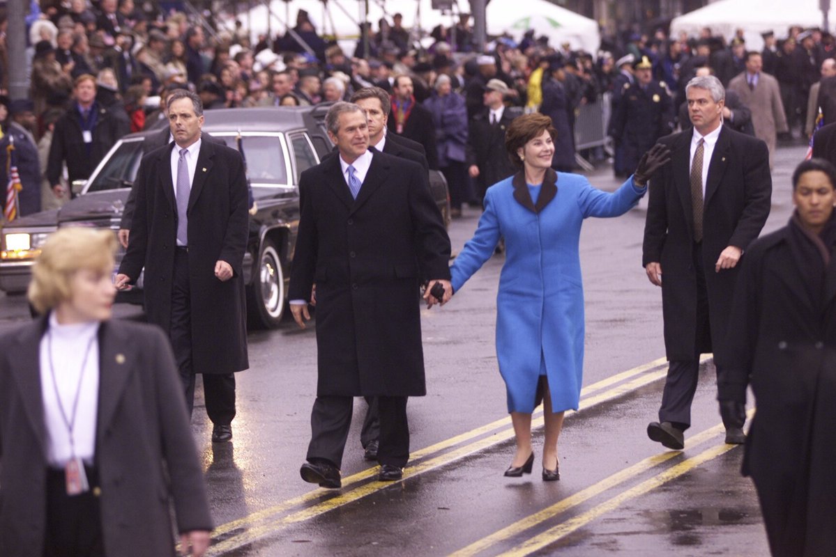 TheBushArchive's tweet image. On This Day, 25 years ago George W. Bush was innagurated as President for the first time