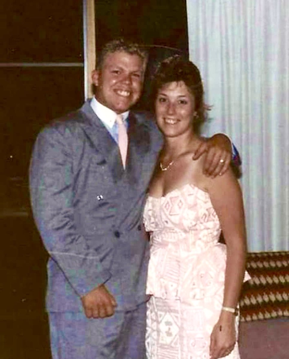 USMC_ND_LA's tweet photo. Happiest of birthdays to my beautiful bride @Snoopymomof32 https://t.co/hl1kN2Zo7D