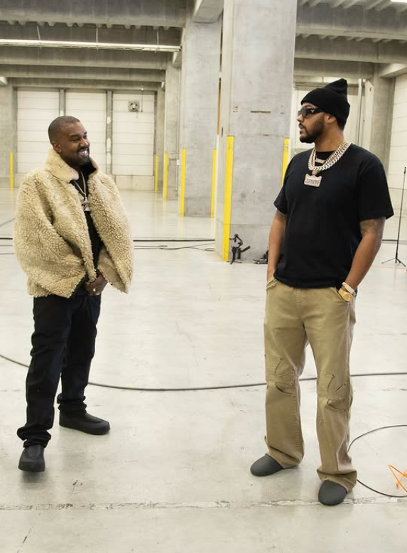 yeezytalia's tweet photo. ๐ฌ๐ง It's already been a year since Justin's interview
๐ฎ๐น ร giร passato un anno dall'intervista di Justin
BULLY IS COMING SOON
#Interview #KanyeWest #Ye #Justinlaboy #Bully #YZY https://t.co/9sHvBwcVmC