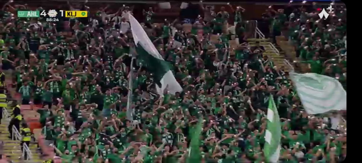 #الاهلي_الخليج
ألف مبروك ياملوك والقادم آجمل بإذن الله تعالى