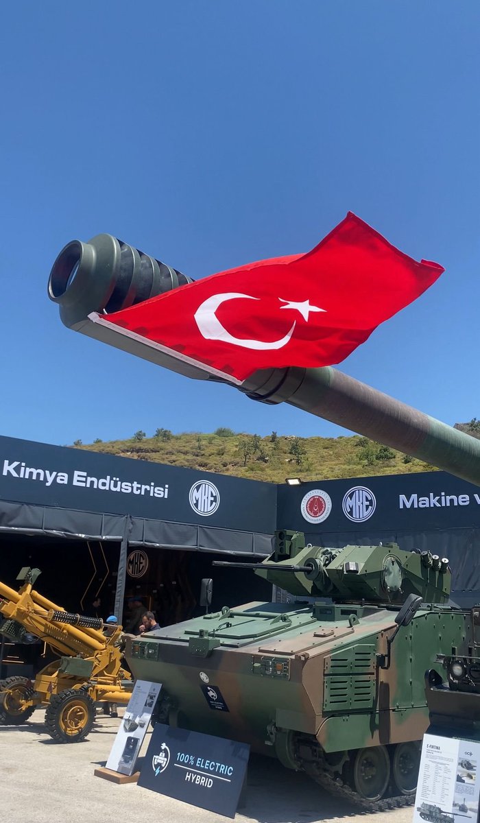 🔴 Makine ve Kimya Endüstrisi:

Güçlüyüz, Cesuruz, Hazırız! 🇹🇷

Dalgalan sen de şafaklar gibi ey şanlı hilal!
Olsun artık dökülen kanlarımın hepsi helal.
Ebediyen sana yok, ırkıma yok izmihlal:
Hakkıdır, hür yaşamış, bayrağımın hürriyet;
Hakkıdır, Hakk'a tapan, milletimin