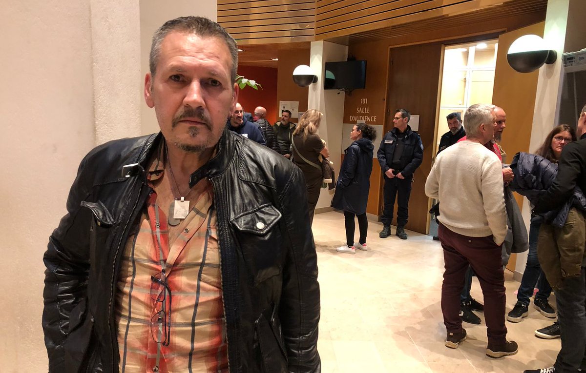 RennesOnline's tweet photo. Mort d’Allan Lambin en garde à vue : « Ils ont commis des fautes graves »… Du sursis requis contre les quatre policiers https://t.co/AqSXwPcgBo https://t.co/fyZzAilvAx