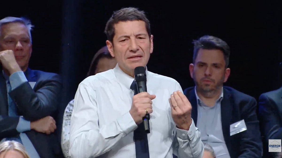 libremax_off's tweet image. Quel fleuve intellectuel. Il est magistral ce type. Dans le fond comme la forme. On ne peut que nous souhaiter qu'il soit élu président en 2027.