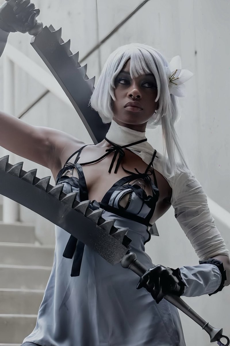 moon ♱ tweet media