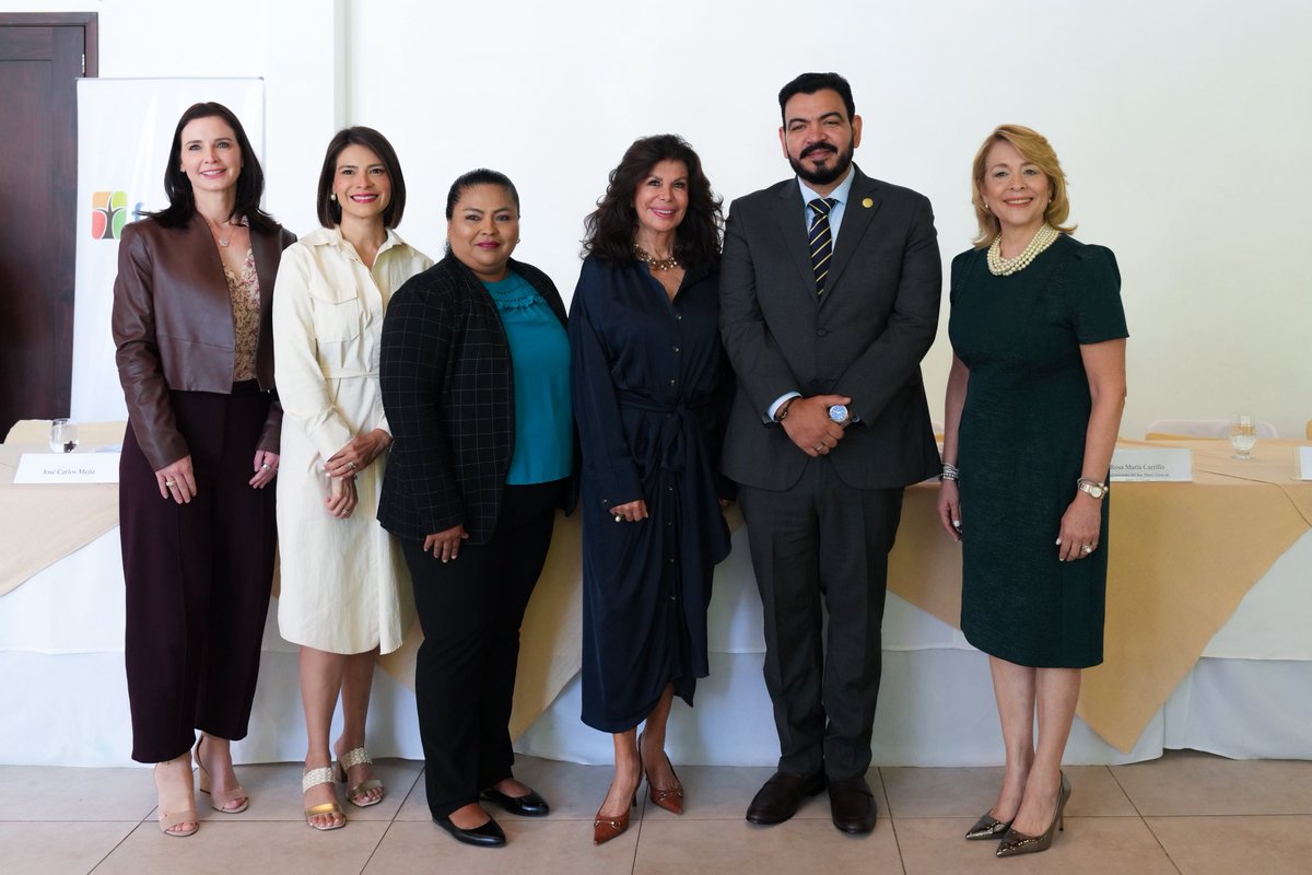 PGR El Salvador tweet media