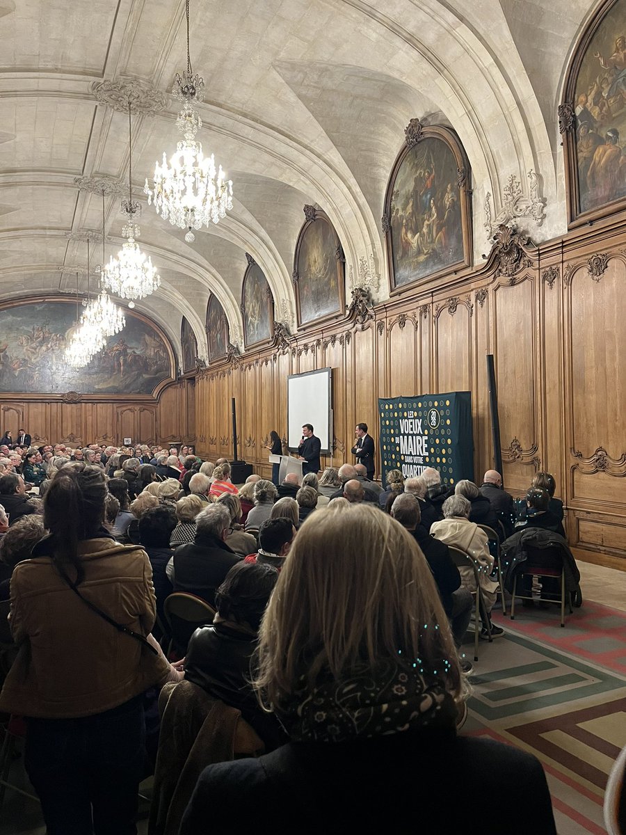 Après une année 2025 incroyable place à une nouvelle année pleine de projets pour la ville comme l’a rappelé ce soir <a href="/AristideOlivier/">Aristide Olivier</a> !

Mention spéciale à Gabin Maugard pour son dynamisme et son engagement sans faille au service du centre-ville et du Millénaire depuis 6 ans ! 🏰