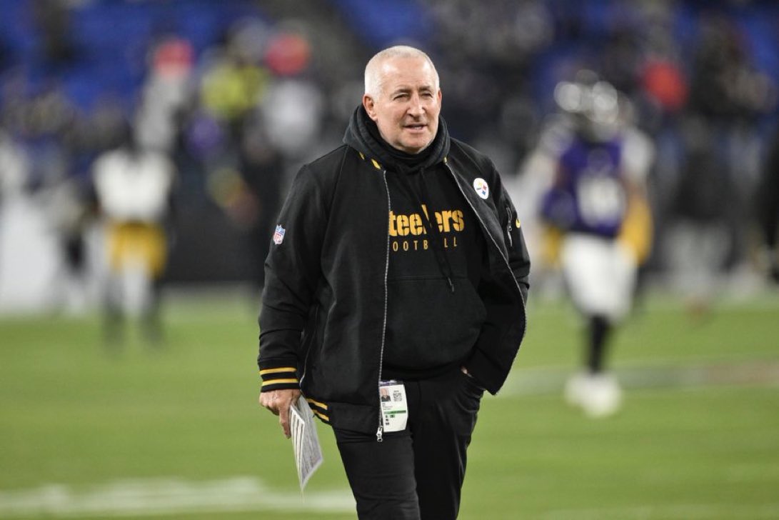 TheStandard412's tweet image. 🚨BREAKING🚨

After 13 seasons in Pittsburgh, Danny Smith is heading to Tampa Bay to join Todd Bowles’ staff.

Thank you Danny! ❤️ 

per @MikeGarafolo

#NFL #Steelers