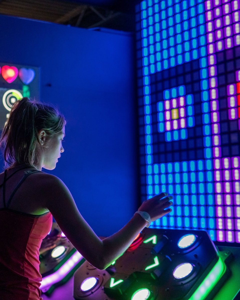 The Collection tweet media