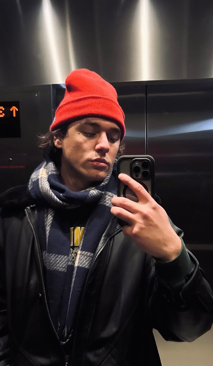 briardiarybr's tweet image. 📲 | TIROU O BIGODE E A BARBA!!!

• @/belmontcameli • IG Stories.