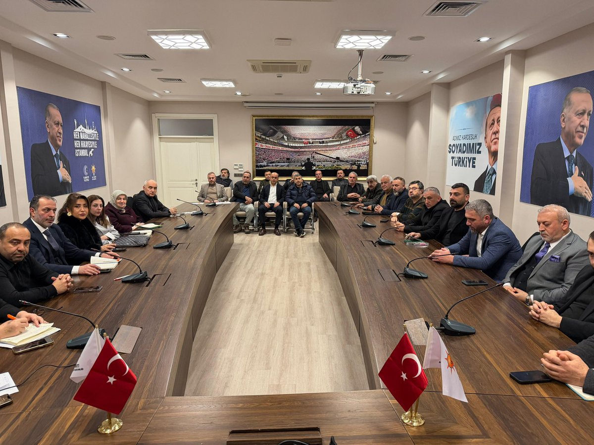 aksariyer's tweet photo. İlçe Başkanımız Halil İbrahim Kurşun’un Başkanlığında İlçe Yönetim Kurulu Toplantımızı gerçekleştirdik.

Toplantımızda, kış dönemi çalışmaları kapsamında birimlerimizin yürüttüğü faaliyetleri değerlendirerek, önümüzdeki haftaya ilişkin planlamalarımızı istişare ettik.

#SevdamızSarıyer