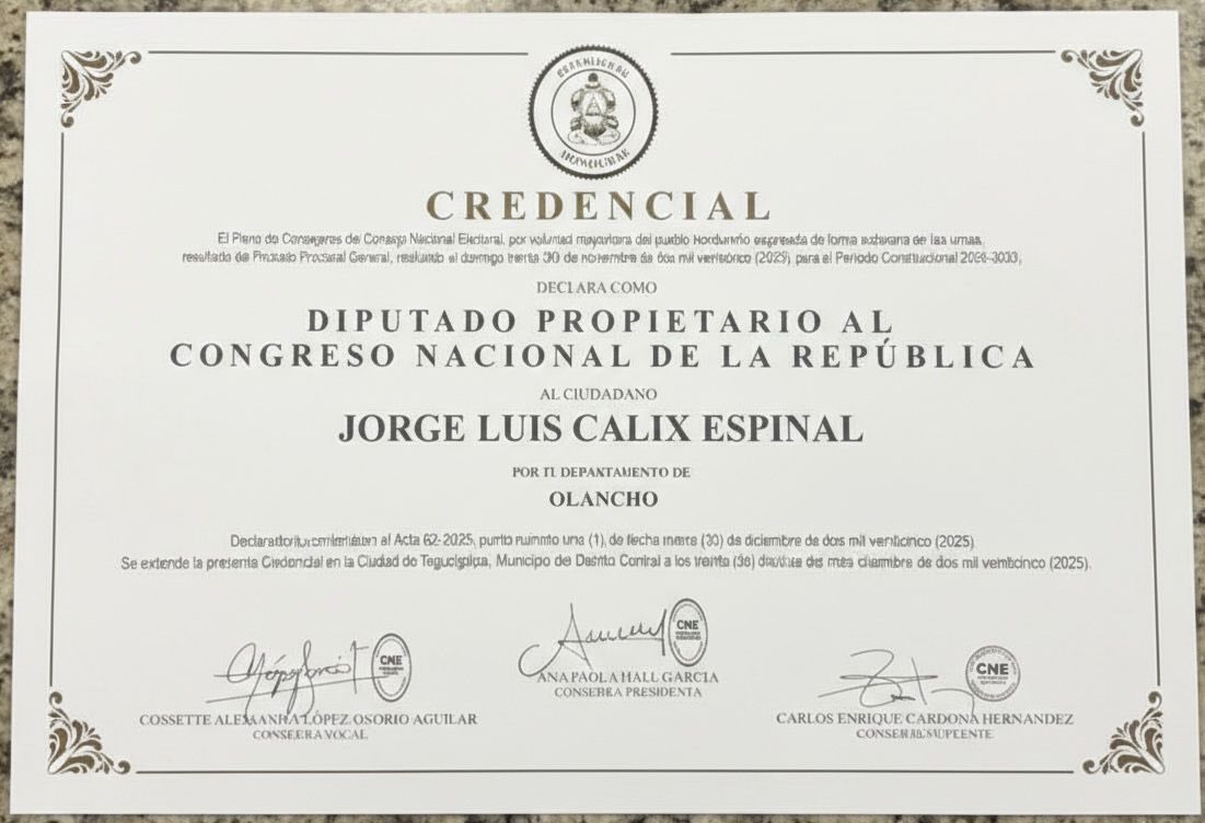 Brincaron, patalearon y se desgastaron, pero la verdad siempre se impone.
Contra viento y marea, el PLH tendrá su diputado, el diputado que Honduras merece. 
No se vende, no se alquila y lo mejor, no negocia con ñangaras😛
