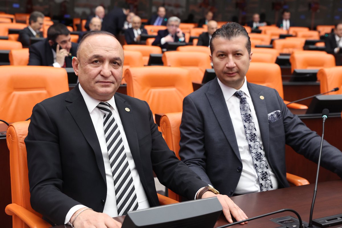 melih_meric's tweet photo. Artık mağduriyetleri Görün!

📌 Emekliler geçinemiyor!
📌 Memur emeklisi seyyanen zam bekliyor!
📌 Anneler için SSK öncesi doğum borçlanması hakkı verilmeli!
📌 Bağkur’luların 7200 prim günü çilesi bitmeli!
📌 5000 prim günü ve kısmi emeklilik, 1999 öncesi gibi olmalı!
📌 Sivil okul borçlanmasındaki adaletsizlik giderilmeli!

SGK artık yamalı bohça olmaktan çıkmalı! Adalet için, mağduriyetlerin bitmesi için harekete geçme zamanı!
#EmekleriYasalaraTakılanlar @esmeray_nalan @Eytadernegi @eytadersm