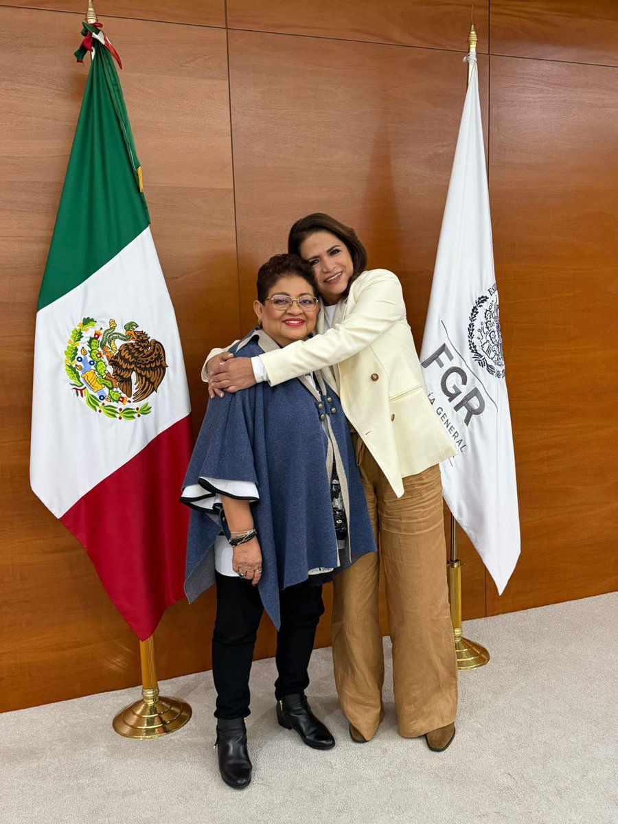 Me reuní con la Fiscal General <a href="/ErnestinaGodoy_/">Ernestina Godoy Ramos</a> , con  quien nos une una larga amistad y una lucha compartida.

Su llegada a la <a href="/FGRMexico/">FGR México</a> es un parteaguas en la historia de nuestro país y una inspiración para las mujeres y para el movimiento feminista.

fabiolaalanis.com.mx/fabiola-alanis…