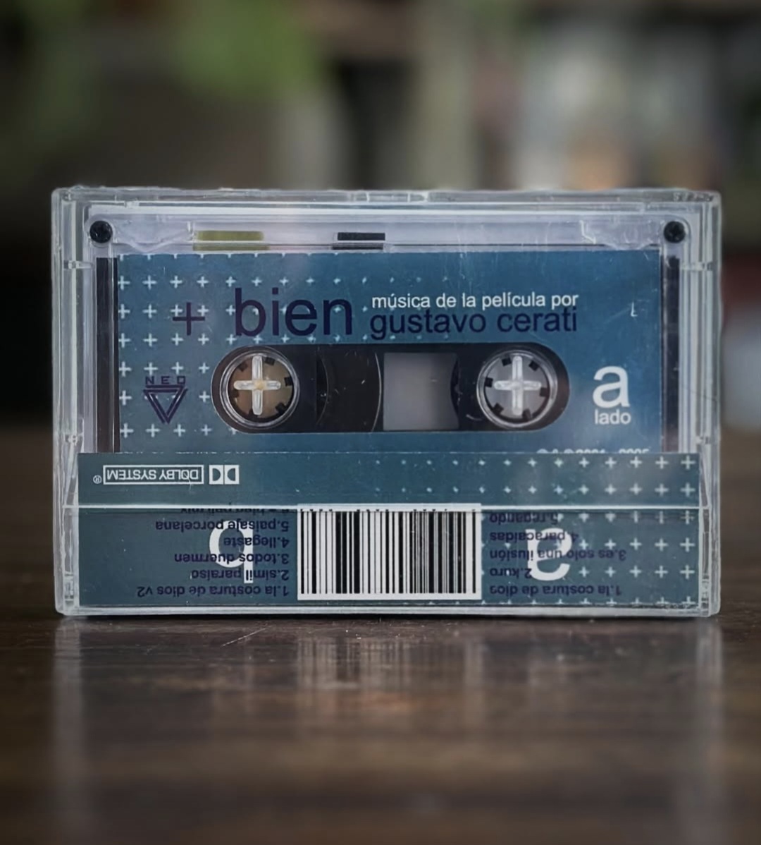 Qué objeto hermoso el casete (edición del sello peruano Remolino). Vía ig "historiasenstereo".