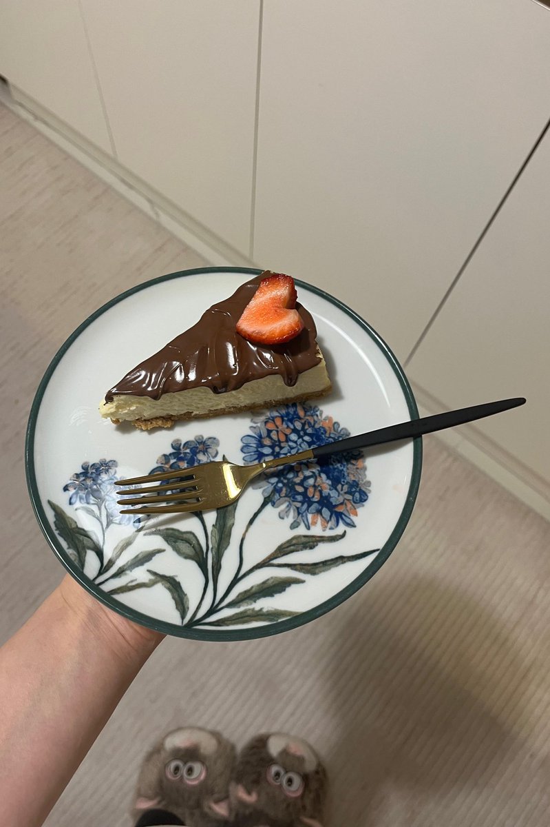 eşim ansızın sana çok aşığım dediği için  çikolatalı cheesecake yaptım benim sevgimi gösteriş şekilleri