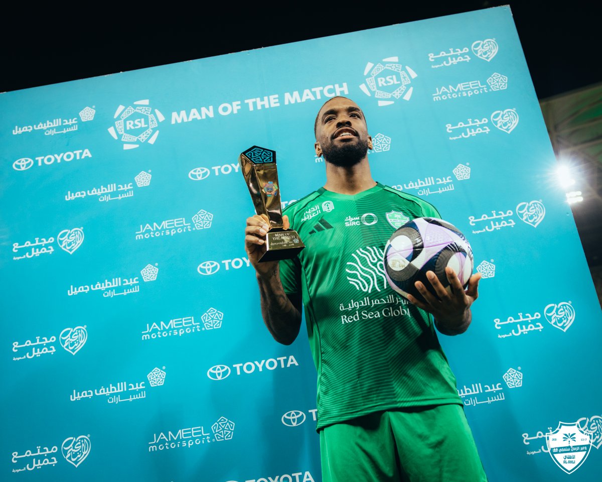 ALAHLI_FC's tweet image. رجل مباراة الليلة 🌟

#الأهلي_الخليج #دوري_روشن_السعودي