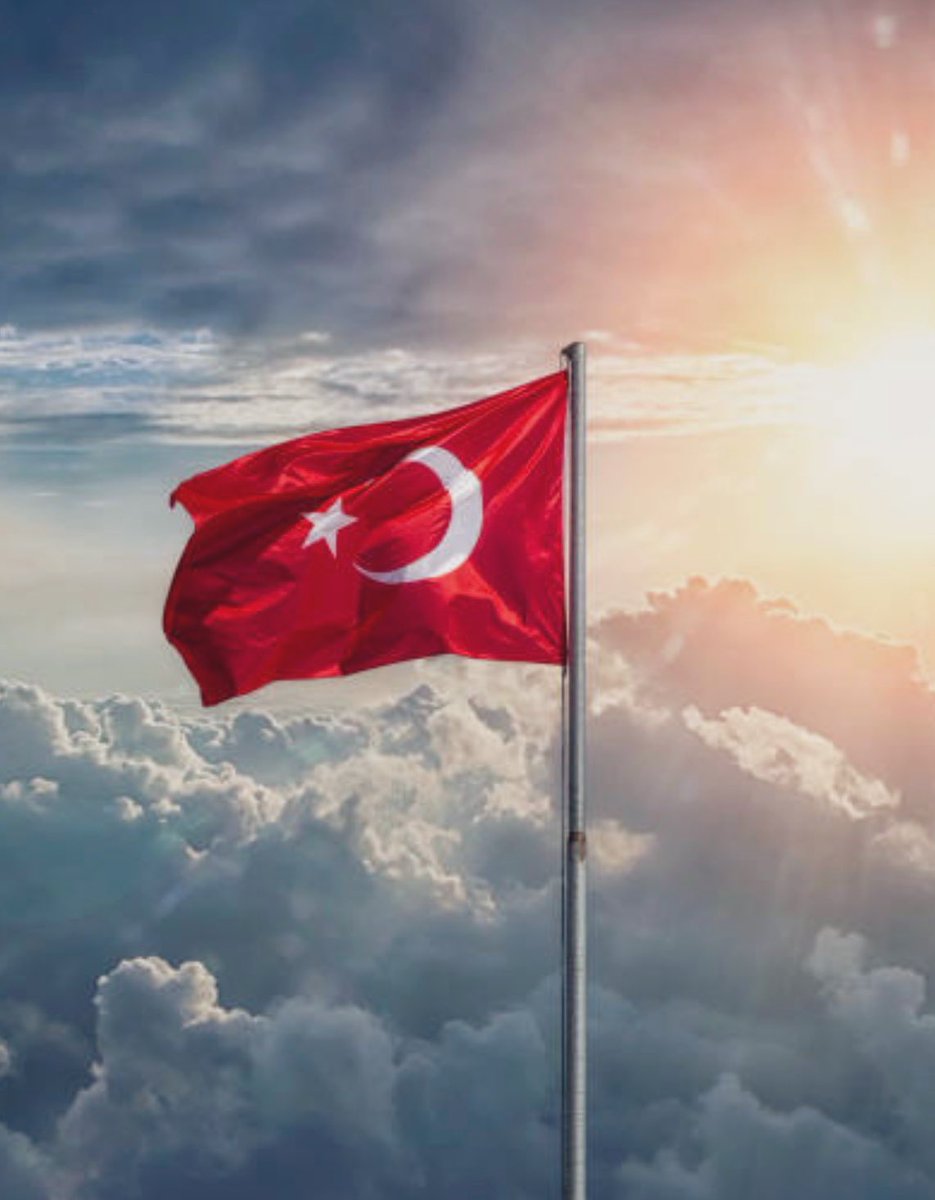 yaslev's tweet photo. Bu yaşananları bir bedeli olmalı... Çünkü biz Türk’üz; kökümüz sağlam, hafızamız derindir. https://t.co/A06SKUovhJ