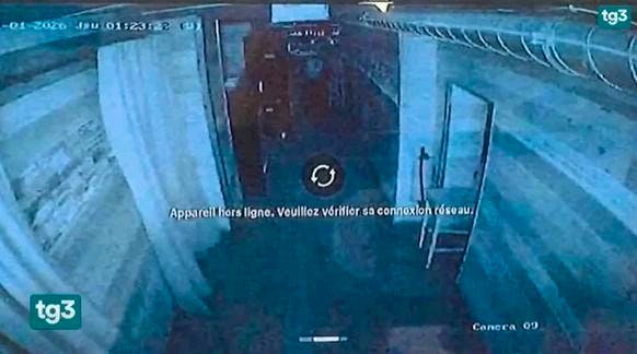 XLaBete's tweet image. Tragédie de #CransMontana :
Les caméras de surveillance se sont arrêtées avant l'incendie
20min.ch/fr/story/trage…