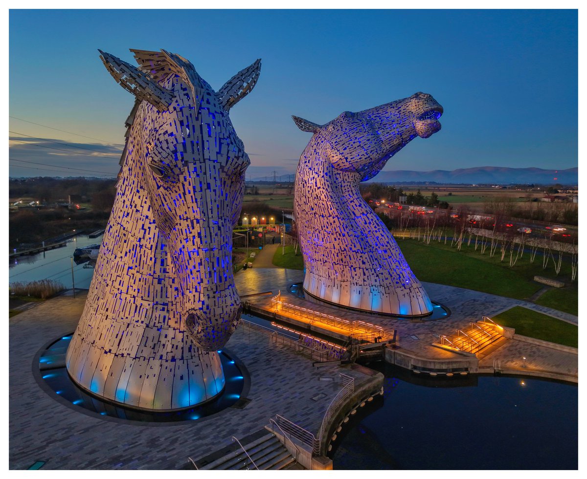 Scottish_Banner's tweet image. Dusk at the #TheKelpies 💜💙
Great 📷: Fly - Caledonia
@FrancisMcC33178 
#Falkirk #Scotland #LoveScotland #ScottishBanner #ScotlandIsCalling #VisitScotland