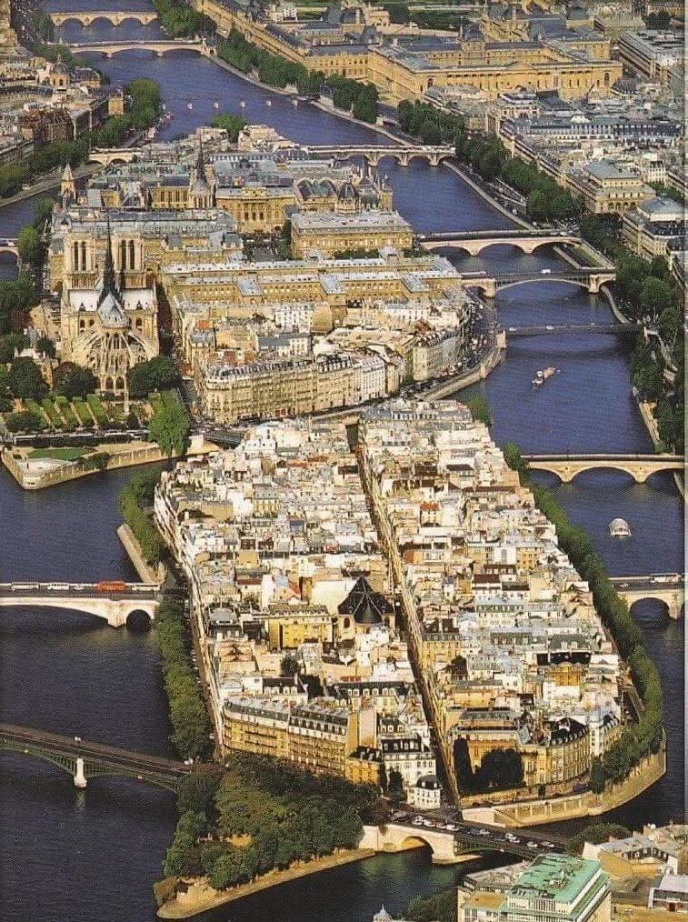 (Re)découvrez PARIS, le compte 100% PARIS 🇫🇷 tweet media