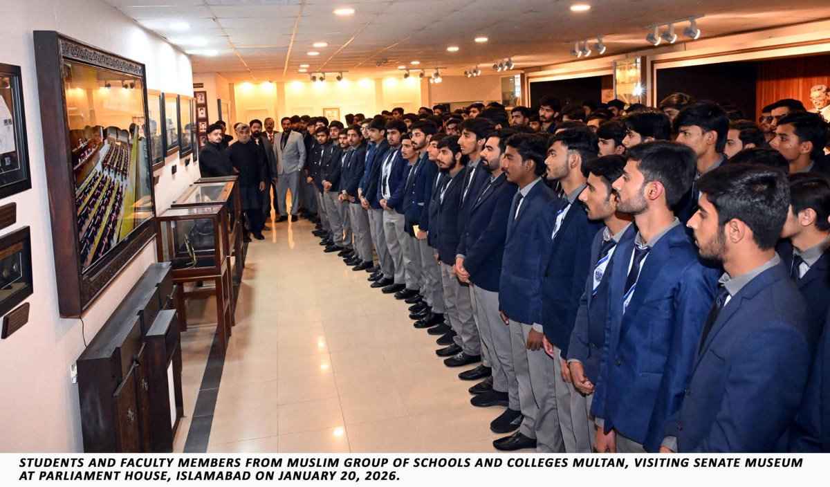 YRGillani's tweet photo. Chairman Senate Syed Yousaf Raza Gilani in group photo with Students and Faculty Members of Muslim Group of Schools and Colleges Multan at Parliament House, Islamabad.

#StudyVisits #Senate #Parliament https://t.co/uKOMtuxnNf