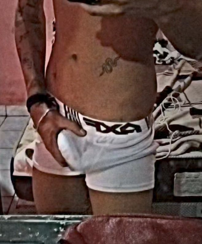 eu_vitor_085's tweet photo. 💭🍆 https://t.co/Oo09UUx3Gh