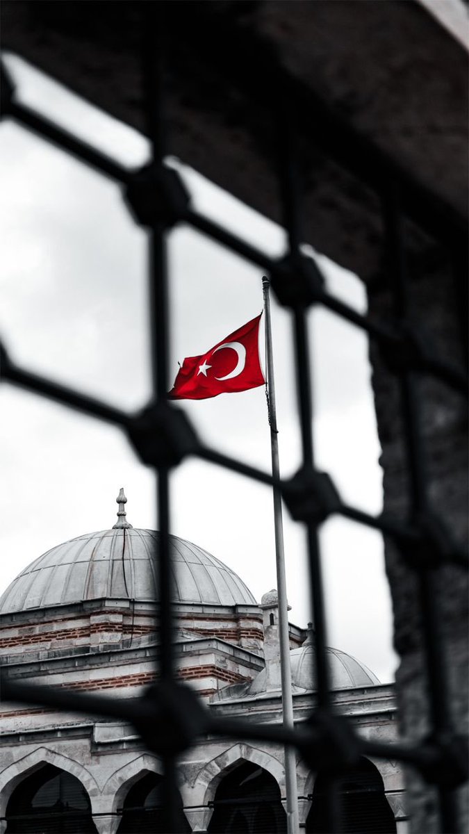 Ezansız ve bayraksız bırakma Allah’ım🤲🏼