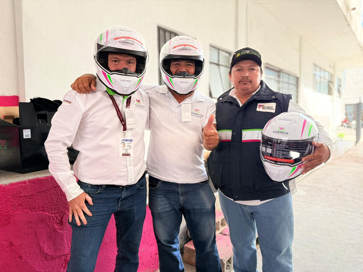 violeta_abreu's tweet photo. Nos encontramos en #Yucatán, donde hicimos entrega de equipo para nuestros carteros en los municipios de #Mérida, #Maxcanú, #Kanasín, #Motul y #Progreso 

Seguimos recorriendo el país para mejorar los insumos de trabajo de quienes hacen posible el servicio de Correos de México.

📬☀️🏍️