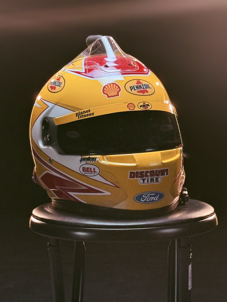 Joey Logano tweet media