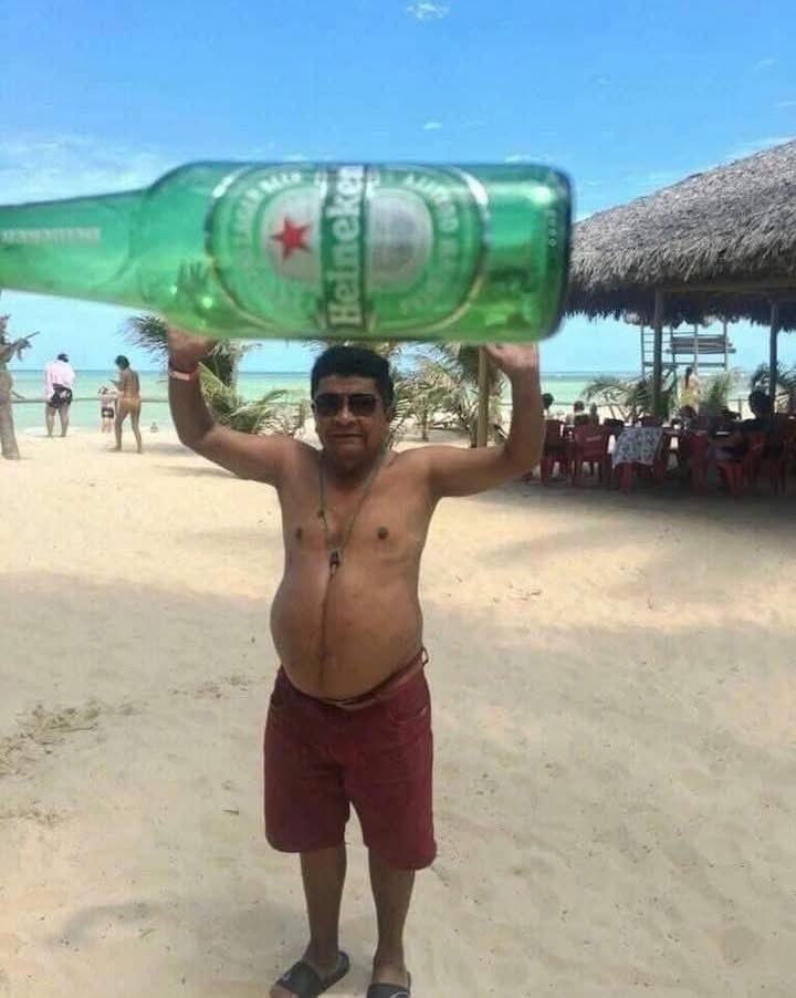 elconde_nad0's tweet image. Si vamos a ir a la playa y no vamos a tomarnos fotos así, ¡mejor ni vamos! 🫶🏽😌