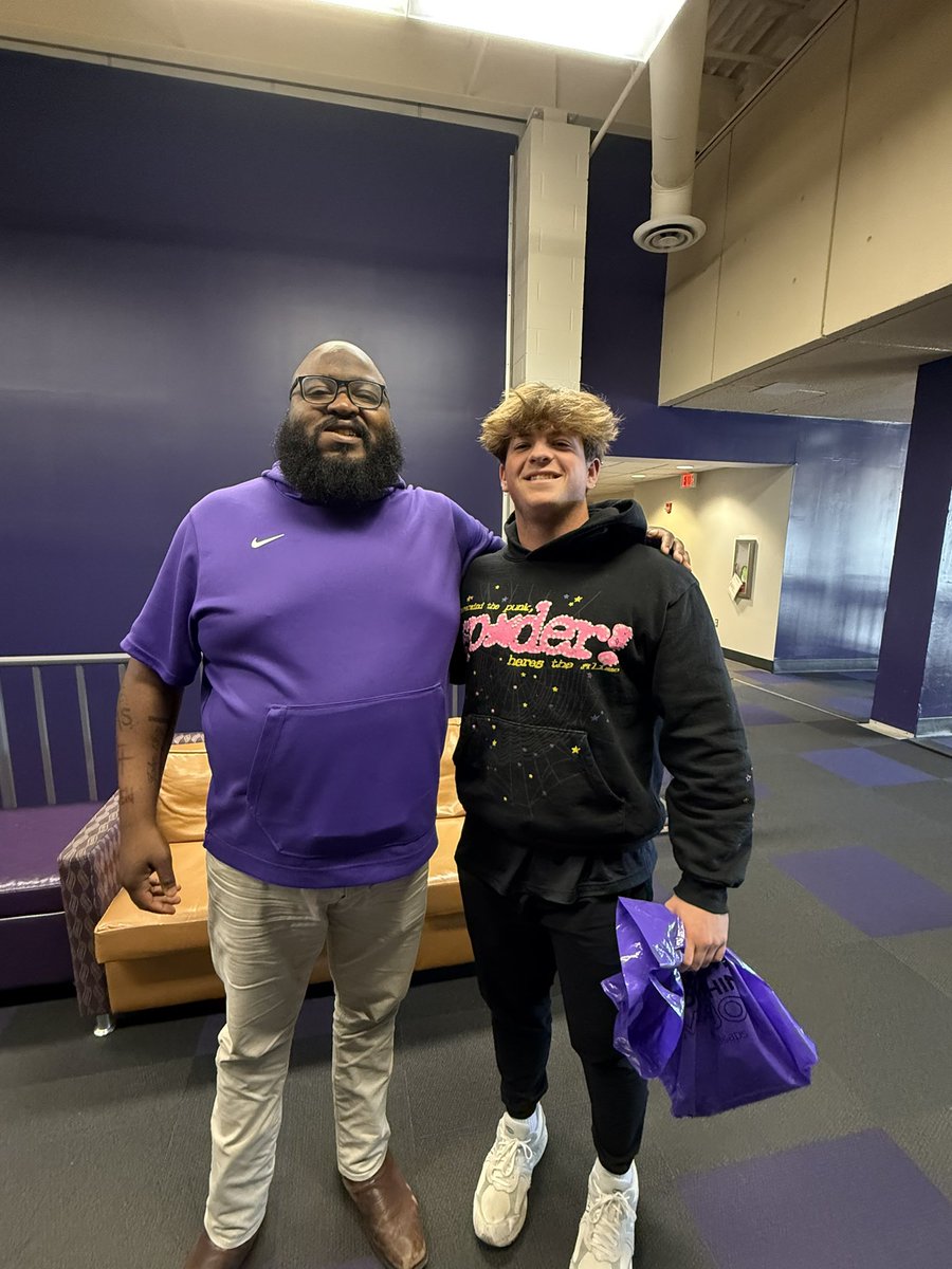 Jackson Willson tweet media