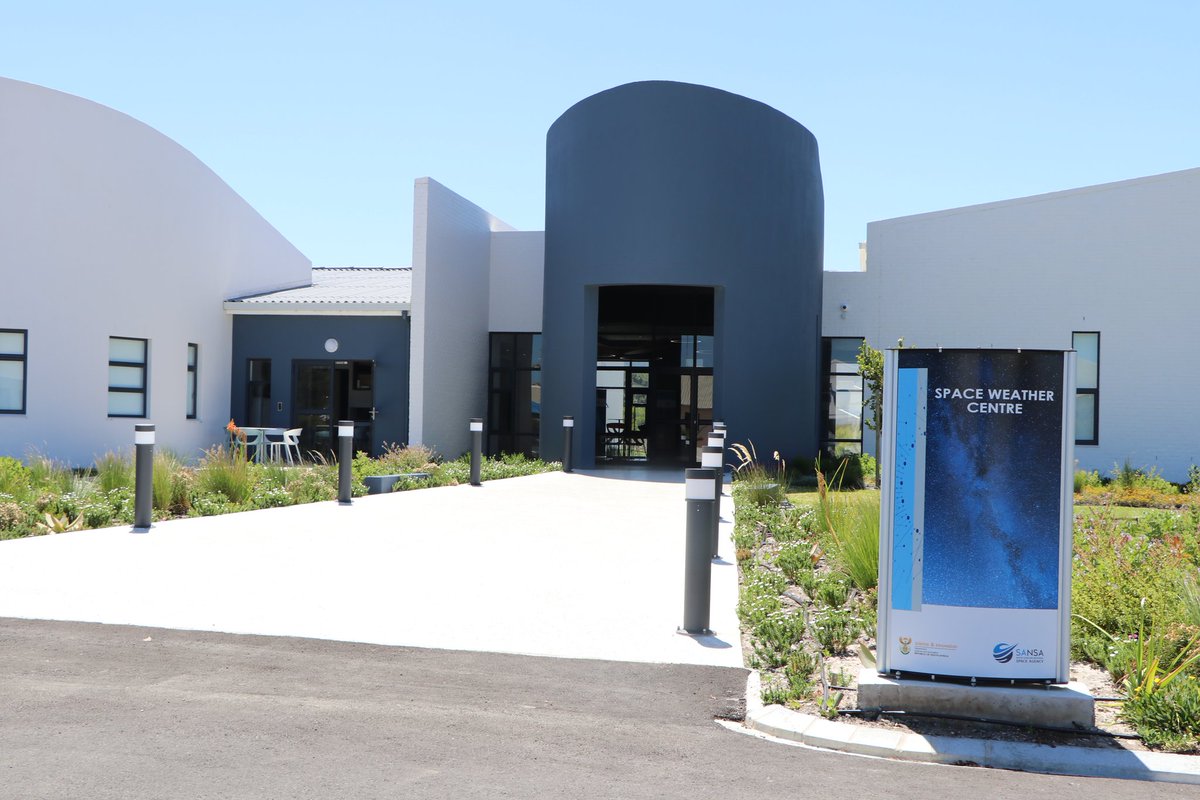 It operates 24-hours a day....the #SouthAfrican National Space Agency in Hermanus. ❤️🇿🇦