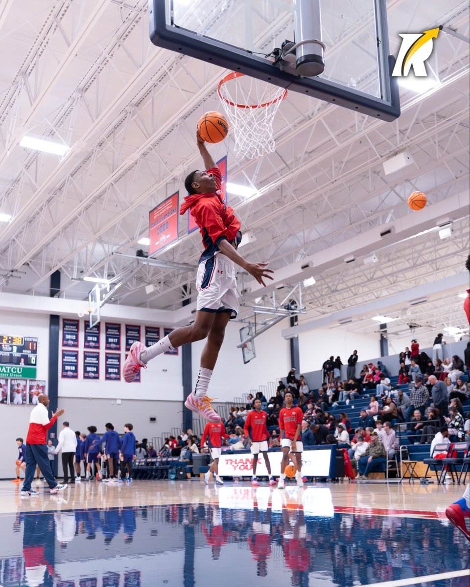 Revocruit's tweet photo. Snaps from Revocruit Powered Program Denton Ryan bringing the energy in their rivalry matchup against Denton. Pace was high, intensity was real, and Ryan showed what their program is about from tip to buzzer. 

College coaches can track Denton Ryan on the Revocruit software. https://t.co/mfE2zQEjXW