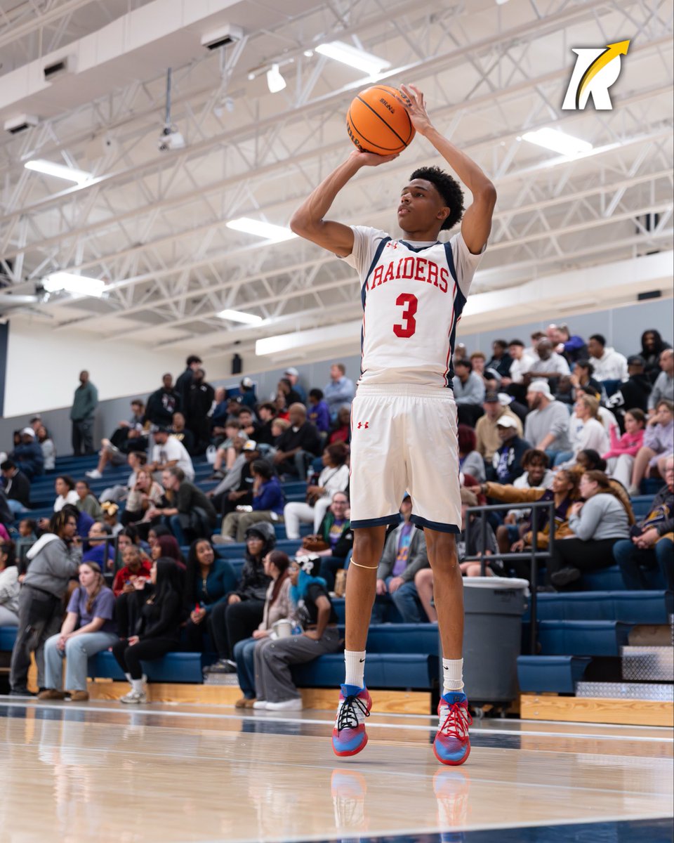 Revocruit's tweet photo. Snaps from Revocruit Powered Program Denton Ryan bringing the energy in their rivalry matchup against Denton. Pace was high, intensity was real, and Ryan showed what their program is about from tip to buzzer. 

College coaches can track Denton Ryan on the Revocruit software. https://t.co/mfE2zQEjXW