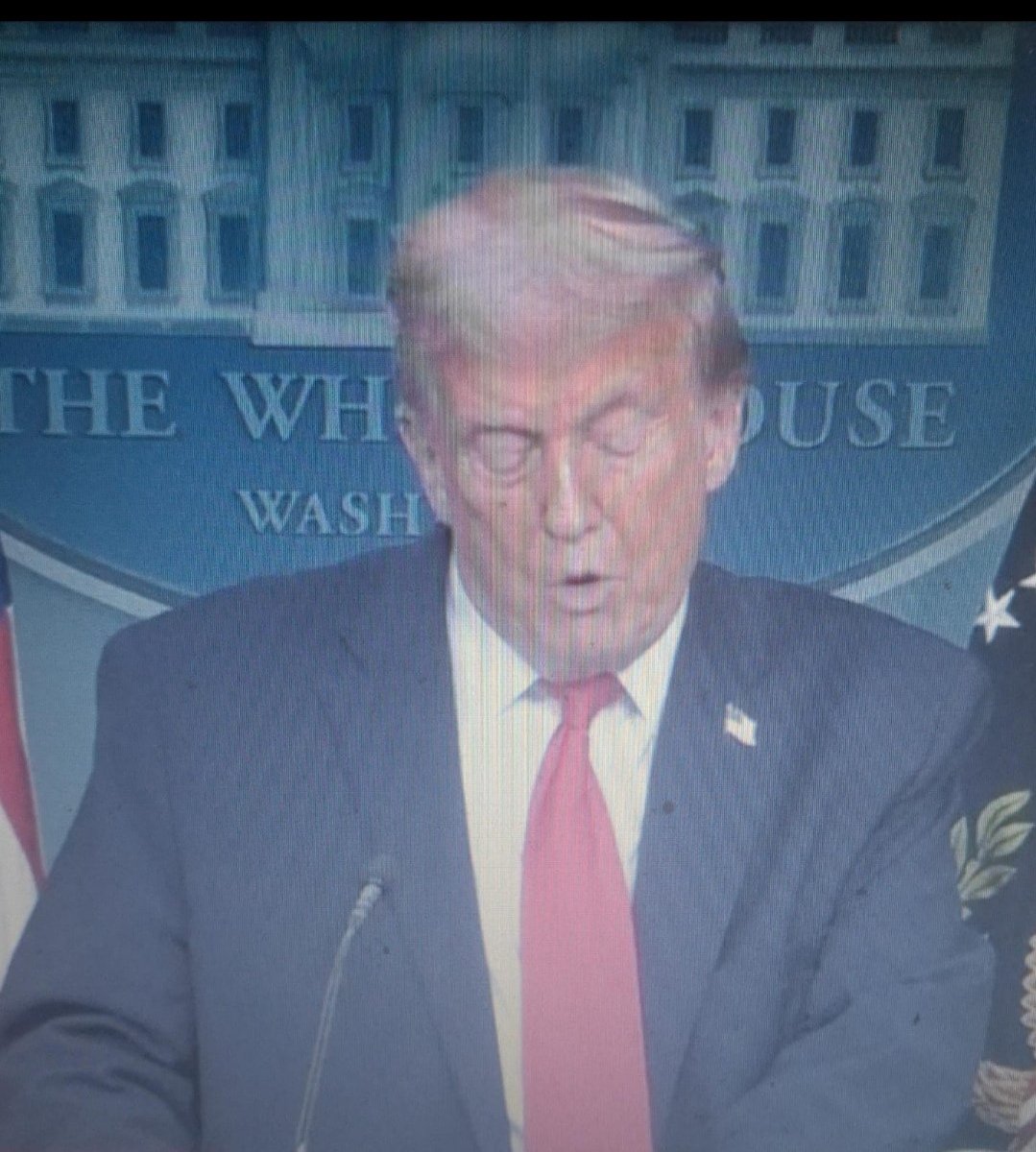 D'ora in poi è

Er Boccuccia

#Trump #davos #wef #ottoemezzo #dimartedi #Floris #ErBoccuccia